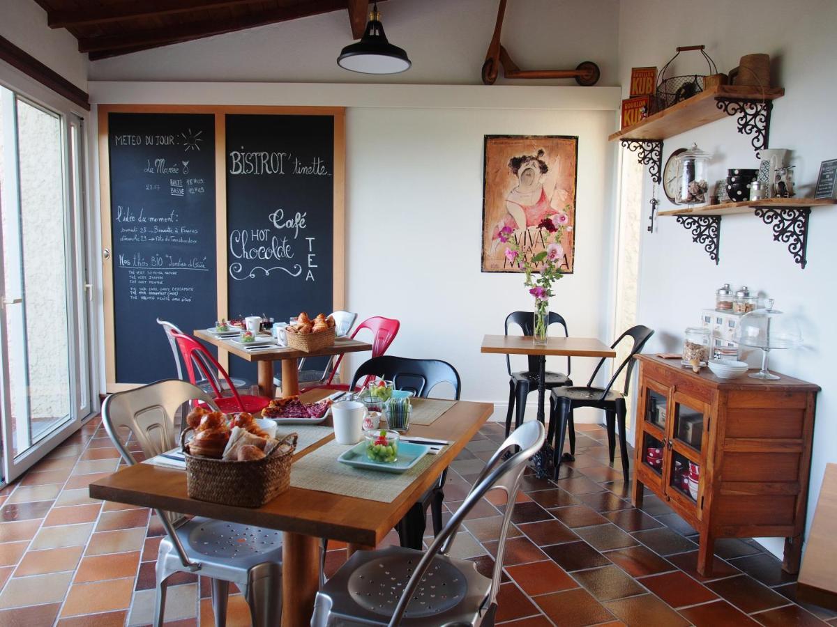 La Charentine Acomodação com café da manhã Echillais Exterior foto