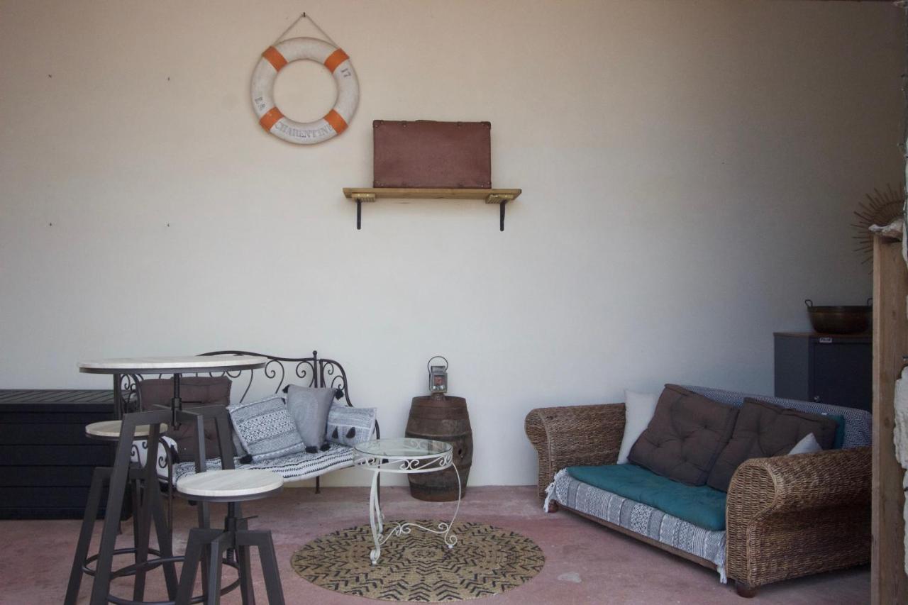 La Charentine Acomodação com café da manhã Echillais Exterior foto